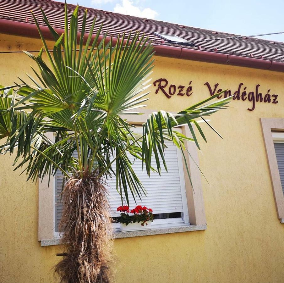 Roze Vendeghaz Hotel Villány Exterior foto